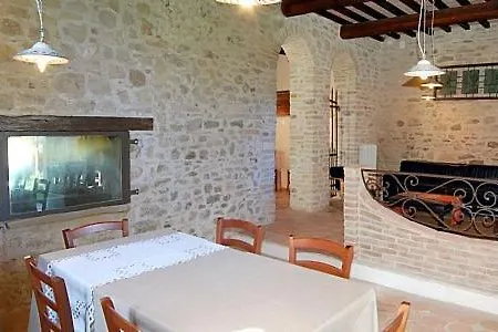 Sleeps 4 Pool Wifi Apartment Carpini